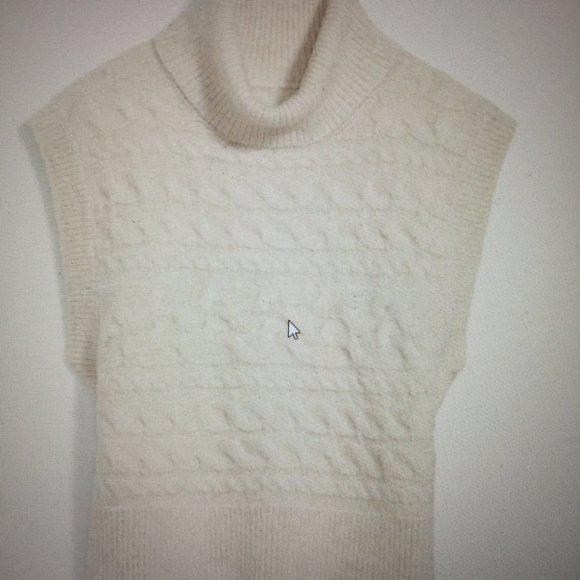 NWT Turtle neck sleeveless cable knit sweater - Picture 6 of 9